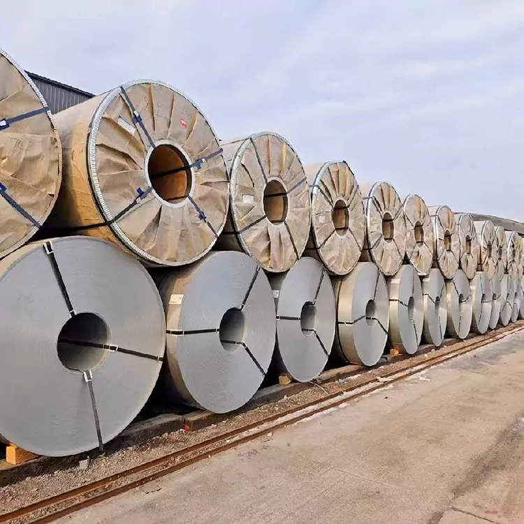 पारंपारिक स्टीलच्या पट्ट्यांपेक्षा उच्च-शक्तीची अचूक पट्टी स्टीलला कशामुळे श्रेष्ठ बनवते